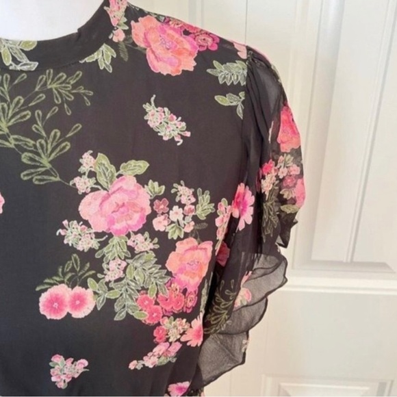 Zara Floral Dress - Picture 2 of 9